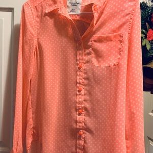 American Eagle coral polka dot shirt